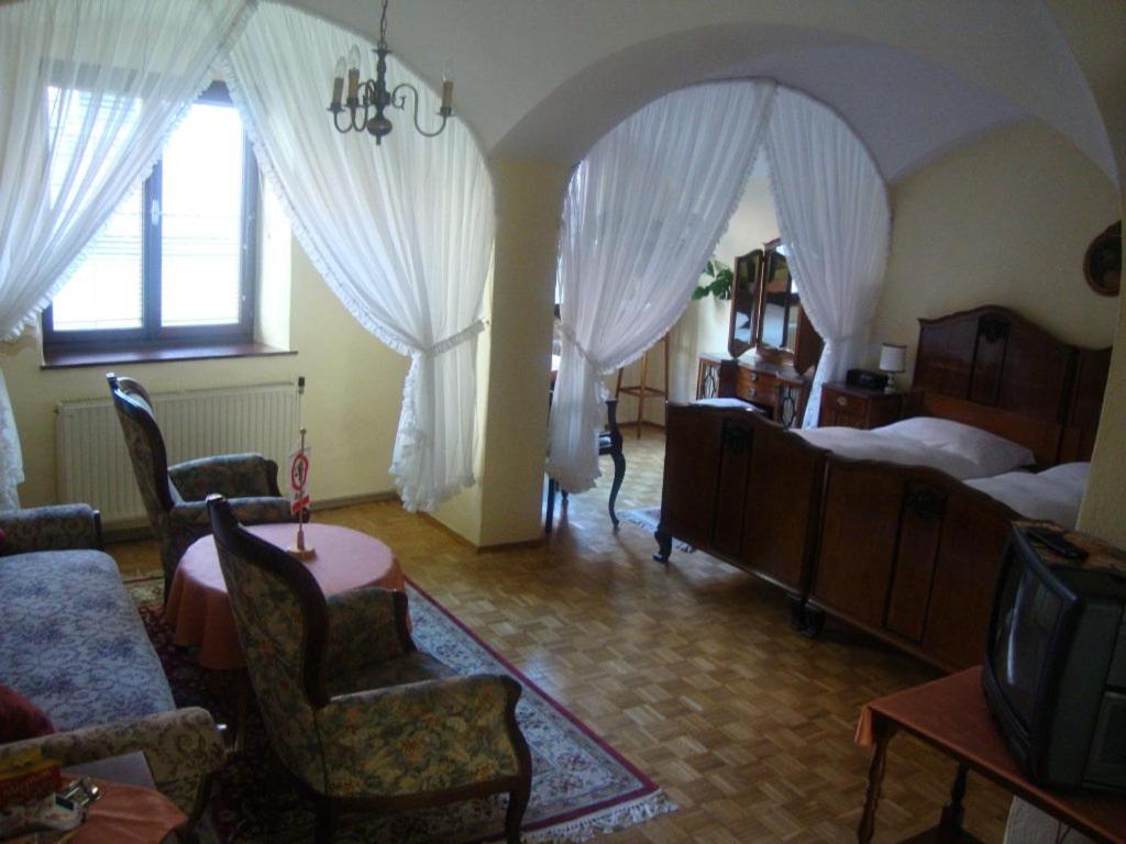 Gaestehaus Einzinger Krems an der Donau Esterno foto